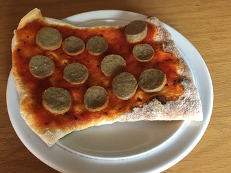 frikandelpizza