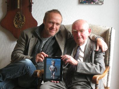 Stef Bos en zijn 'papa' - foto: Martin Brink.